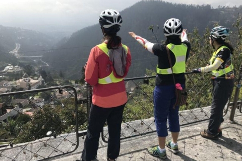 Quito: visite culturelle à vélo de la villeVisite culturelle à vélo de la ville en groupe partagé