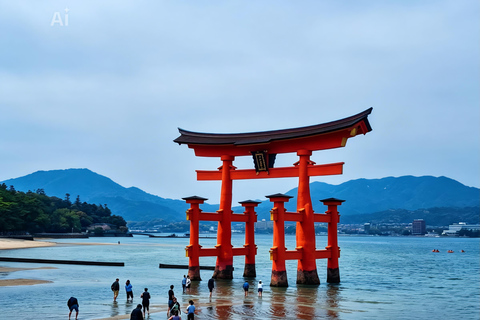 Hiroshima: Private Hiroshima & Miyajima Day Trip with Car