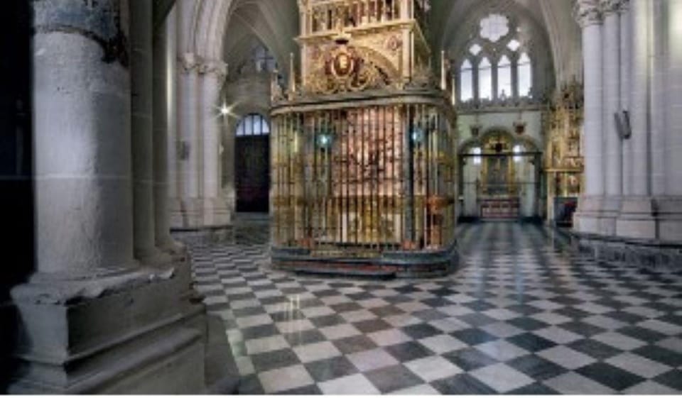 Visita Guiada a la Catedral de Toledo (Entrada Incluida) - Hizvo