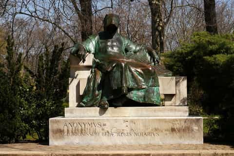 Budapest: Haunted Budapest Exploration Game & Tour