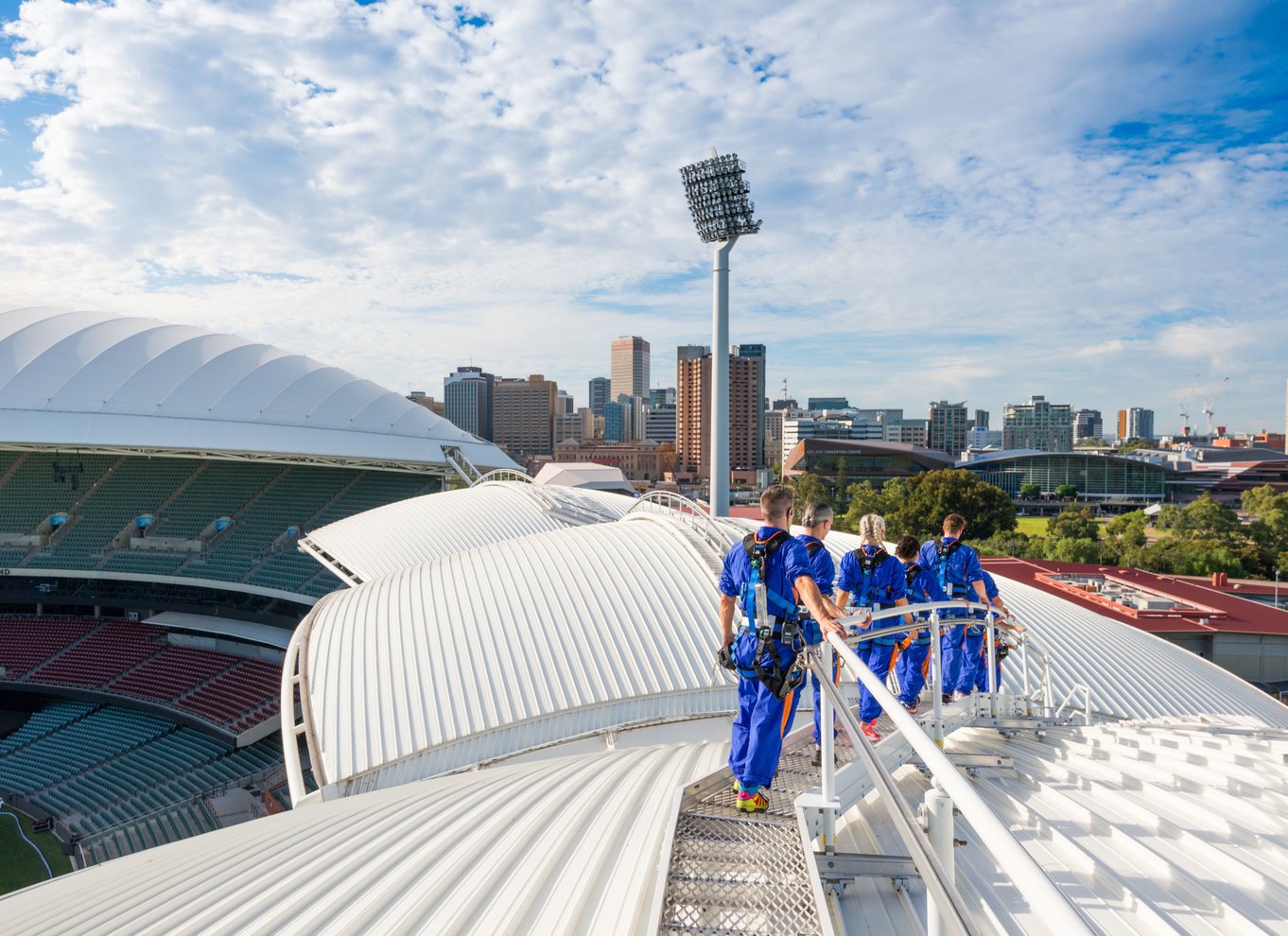 Adelaide: Rooftop Climbing Experience af Adelaide Oval