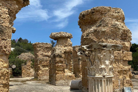 Tunis: zwiedzanie medyny, amfiteatru w Kartaginie i Sidi Bou Said