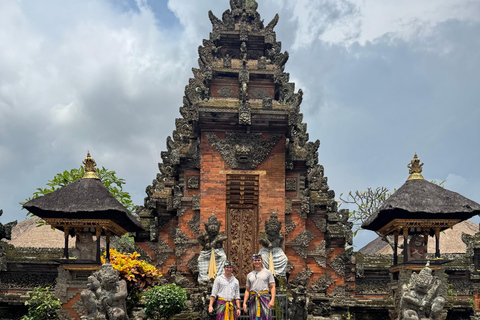 Ubud: Temple, Waterfall, Rice Terrace, Swing & Monkey Forest