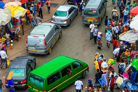 Accra: Makola Market Guided Tour with Local Guide