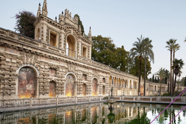 Sevilla: tour guiado sin colas al Alcázar con ticketsTour privado en francés