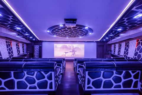 Dubai: 2-Hour Mega Yacht Tour with Buffet Dinner