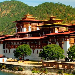 Kathmandusta: Bhutan: Yksityinen 4 päivän Bhutan Experience aterioineen