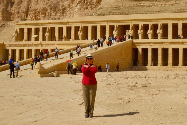 Luxor: tour privado personalizado de día completoLuxor: tour privado de 10 horas con recogida en el aeropuerto