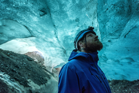 Côte sud islandaise : grotte de glace bleue et Jokulsarlon