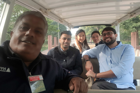 Desde Delhi: excursión privada de un día al amanecer Taj MahalTour con auto, guía y entradas