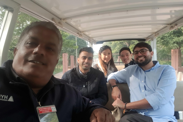 Z Delhi: Taj Mahal Sunrise Prywatna jednodniowa wycieczkaWycieczka samochodem, przewodnikiem i biletem wstępu