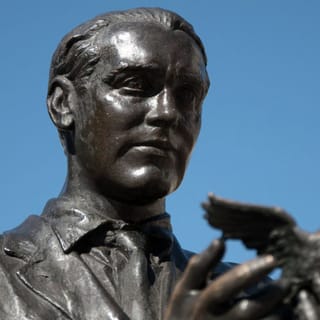 Granada: Federico García Lorcan elämän ja kuoleman yksityinen kiertue