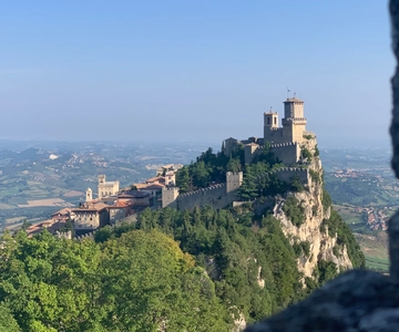 San Marino Historical Center Private Tour mit Reiseführer