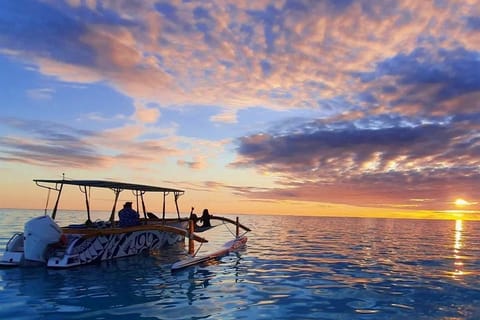 Bora Bora : Croisière privée au coucher du soleil