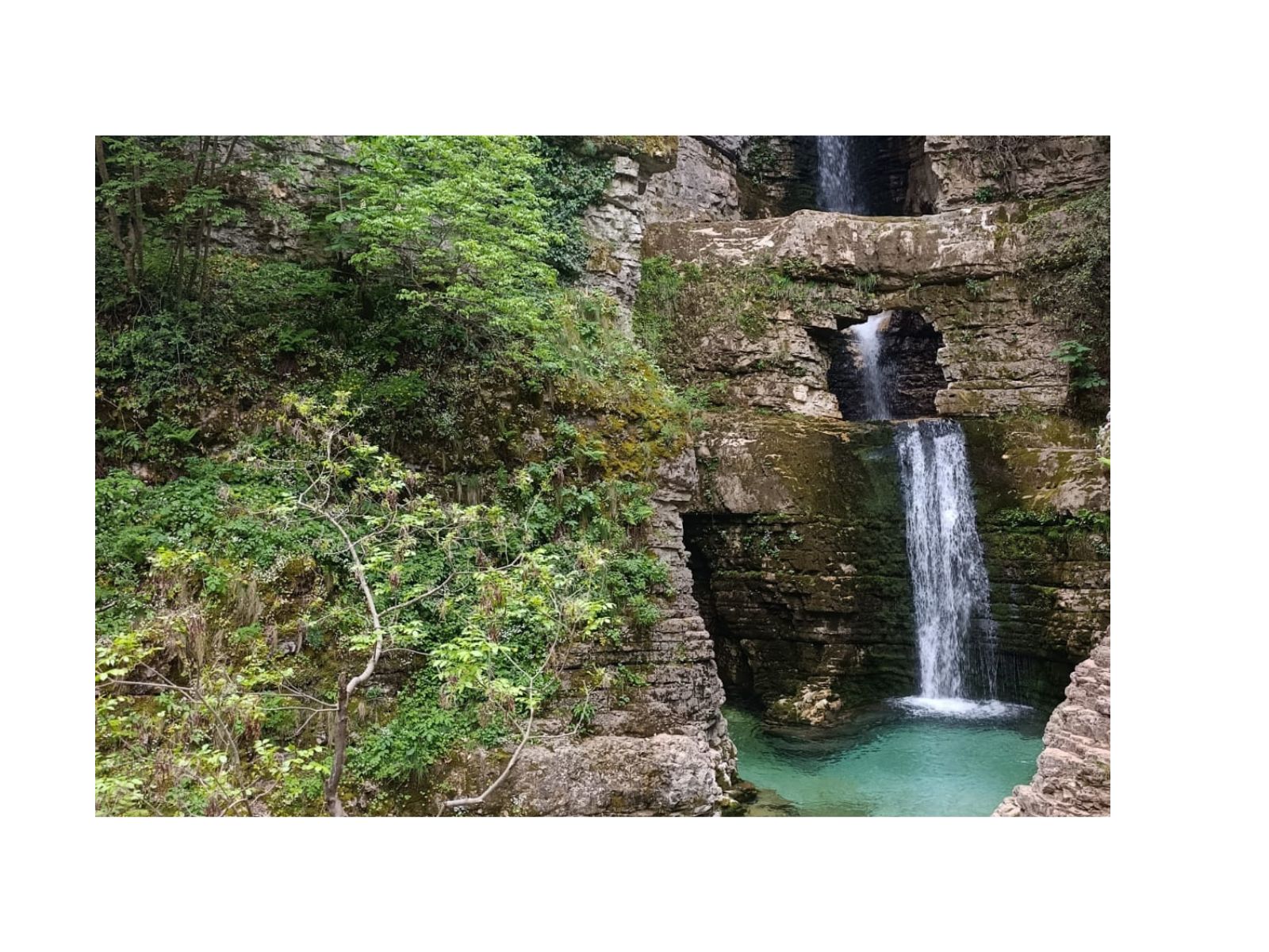 Tirana: Peshtura-Wasserfall, Blaues Auge, Ksamil – private Tour