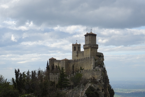San Marino Historical Center Private Tour with tourist guideTour in Italian