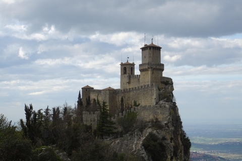 San Marino Historical Center Private Tour with tourist guide Tour in Italian