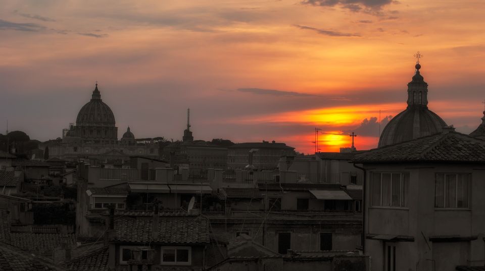 Sunset tour on the Rooftops with aperitivo (Feb 2024)