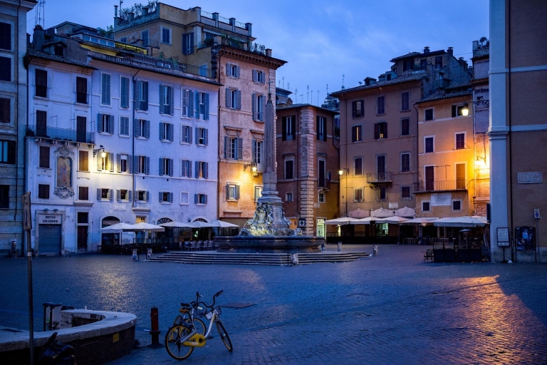 Rome: Sunset Piazza Sightseeing avec AperitivoVisite en anglais