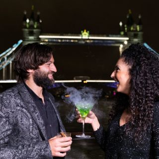 London: River Thames Luxury Dinner Cruise with Live Music