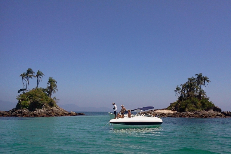 Desde Angra dos Reis: Botinas y Dentista Beach Speedboat Tour