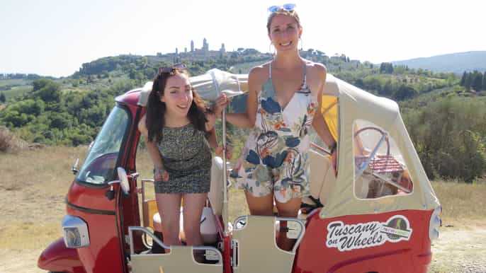 san gimignano tour privado de tuktuk por las colinas de chianti
