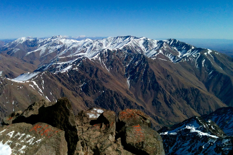 Van Marrakesh: 2-daagse Mount Toubkal TrekClimb Mount Toubkal: 2-daagse trektocht vanuit Marrakech