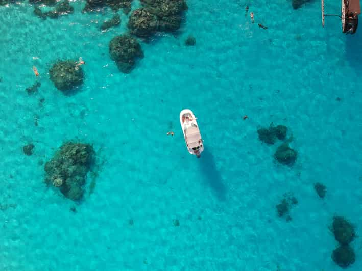 ボラボラ島 シュノーケリング付きの3 5時間のラグーンボートツアー