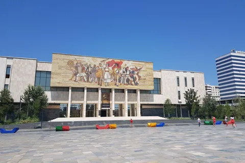 GUIDED TOUR OF TIRANA