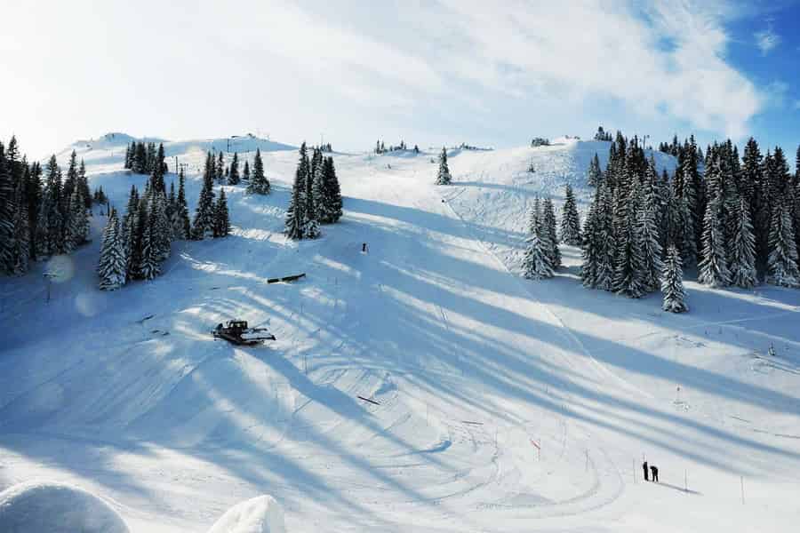 Jahorina Skiabenteuer: All-Inclusive-Tagestour ab Sarajevo. Foto: GetYourGuide