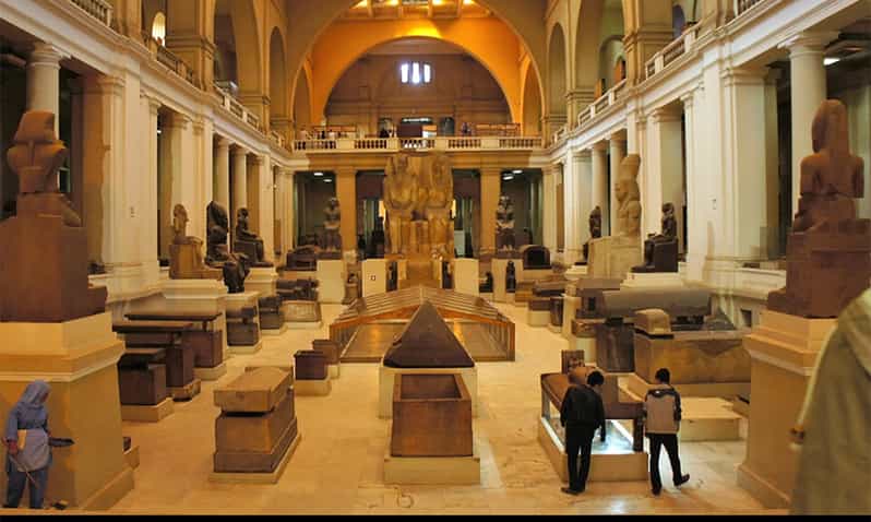 Le Caire : Pyramides, visite des musées et dîner-croisière | GetYourGuide