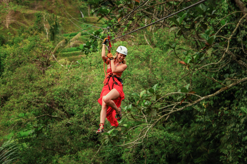 Ubud : tyrolienne et balançoire dans la jungleUbud : aventure en tyrolienne et balançoire dans la jungle