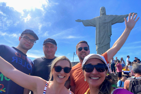 Private Custom 8-hour Exclusive tour in Rio with VIP tickets Private 8-hour tour with VIP tickets: Special Languages