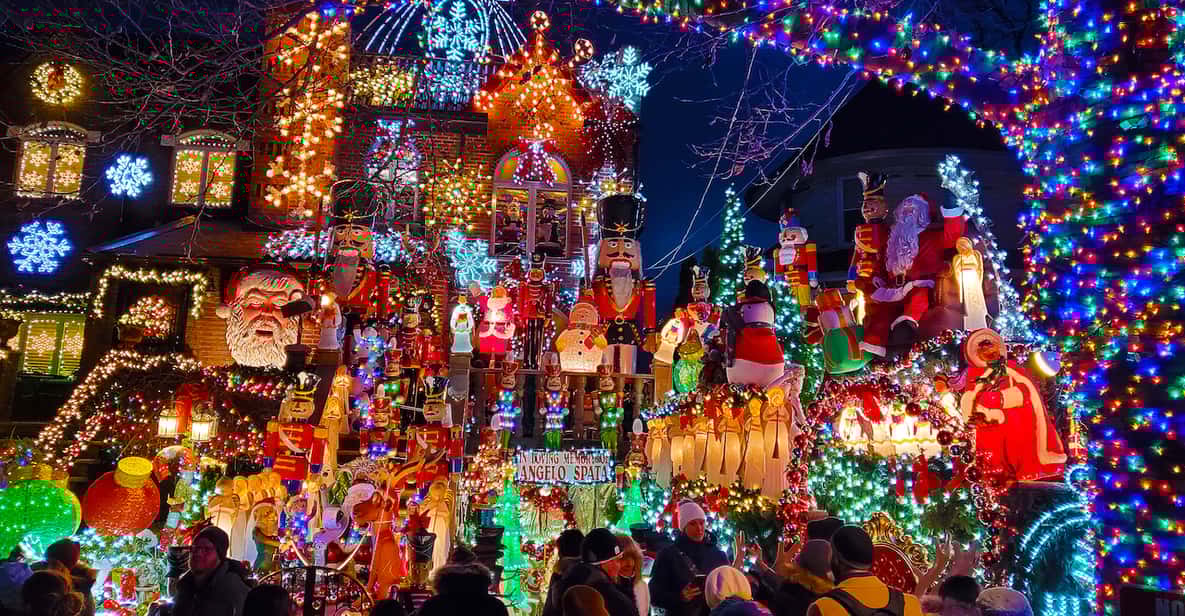 From Manhattan: 4-Hour Dyker Heights Holiday Lights Bus Tour