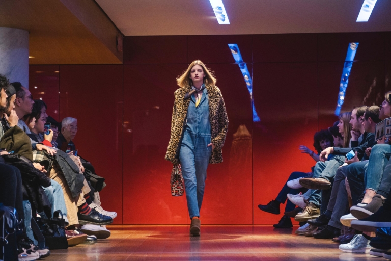 Espectáculo de moda en Galeries Lafayette Haussmann