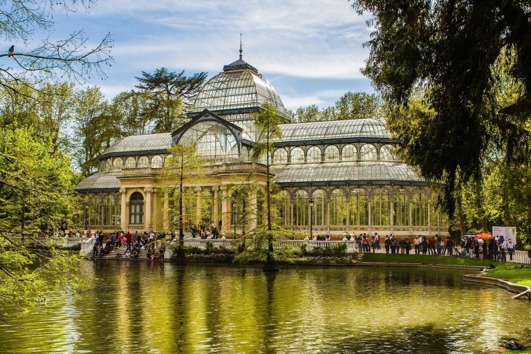 Madrid: visite à pied du palais de Cibeles et du parc du RetiroVisite privée