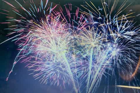 Lisboa: passeio de barco a vela de fogos de artifício na véspera de Ano Novo