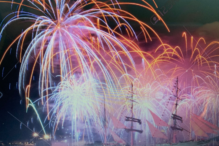 Lisboa: recorrido en barco de vela de fuegos artificiales de Nochevieja