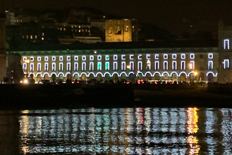 Lisboa: recorrido en barco de vela de fuegos artificiales de Nochevieja