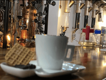 Kolumbianische Kaffeeverkostung mit Brühkurs im Café Matuca
