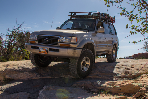 Från Moab: Canyonlands 4x4 Drive och Calm Water Cruise