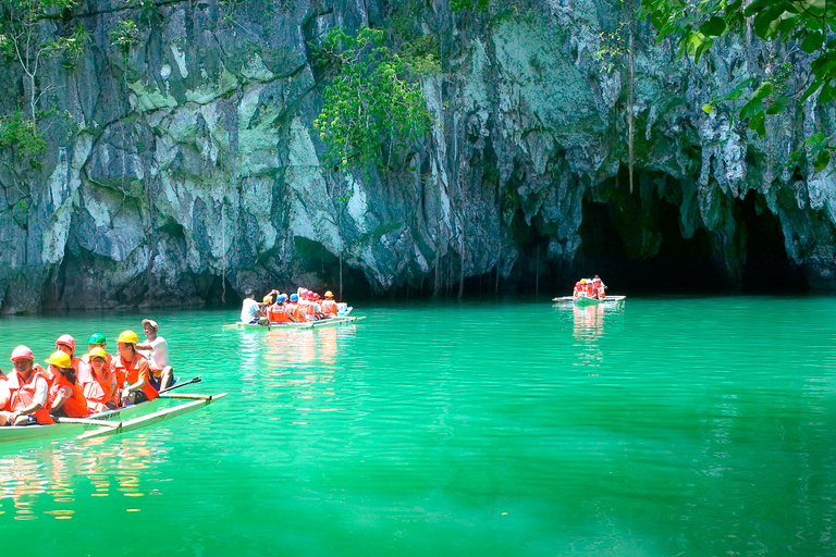 Puerto Princesa: visite d'observation de la rivière souterraine et des luciolesVisite souterraine de la rivière et des lucioles avec tyrolienne