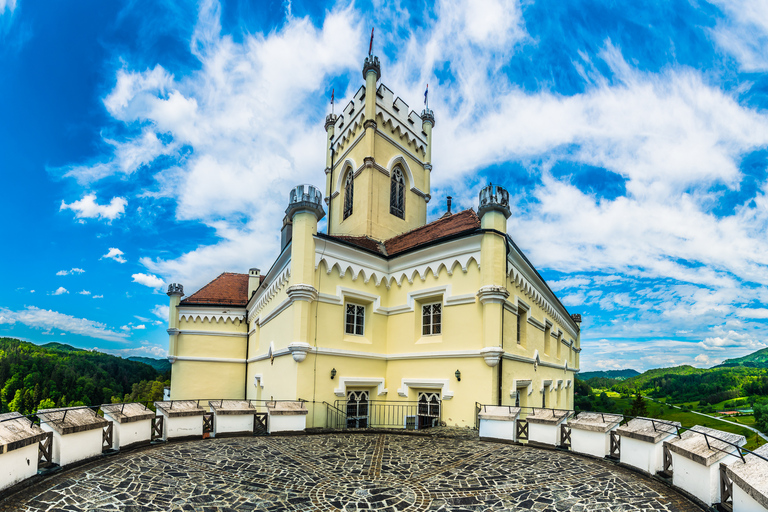 Zagreb: excursão de um dia ao castelo de conto de fadas com degustação de vinhos e almoço