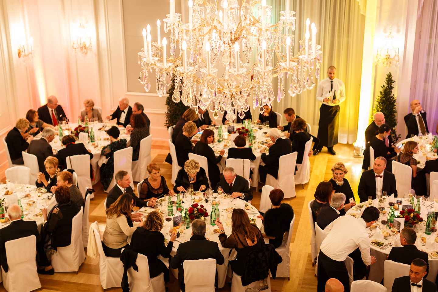 things to do in vienna at christmas | indulge in a classic christmas concert & dinner in the kursalon