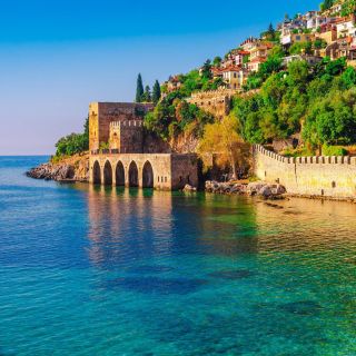 Alanya: Boat Tour with Sunbathing, Swimming & Snorkelling