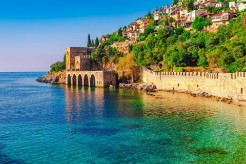 Alanya: Boat Tour with Sunbathing, Swimming & Snorkelling Meeting Point in Alanya Harbour At The Boat