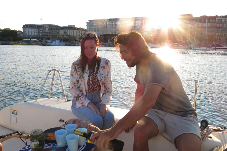 Private Sailing Cruise on Lake Geneva - Beyond boat tours