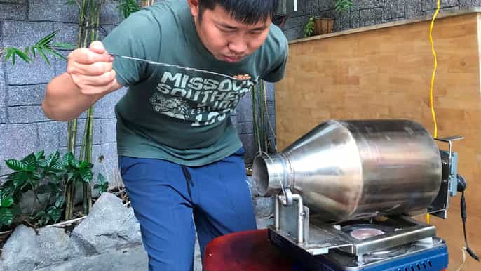 ho chi minh roast and taste vietnamese coffee tour
