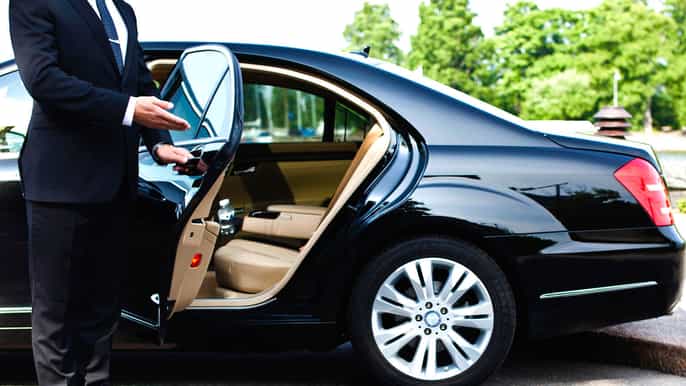 korfu privater flughafentransfer per minivan