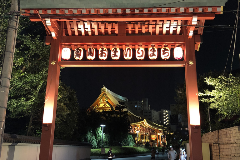 Tokyo: expérience culinaire d'histoire et de culture d'AsakusaTokyo: visite de l'histoire du soir d'Asakusa et visite des bars